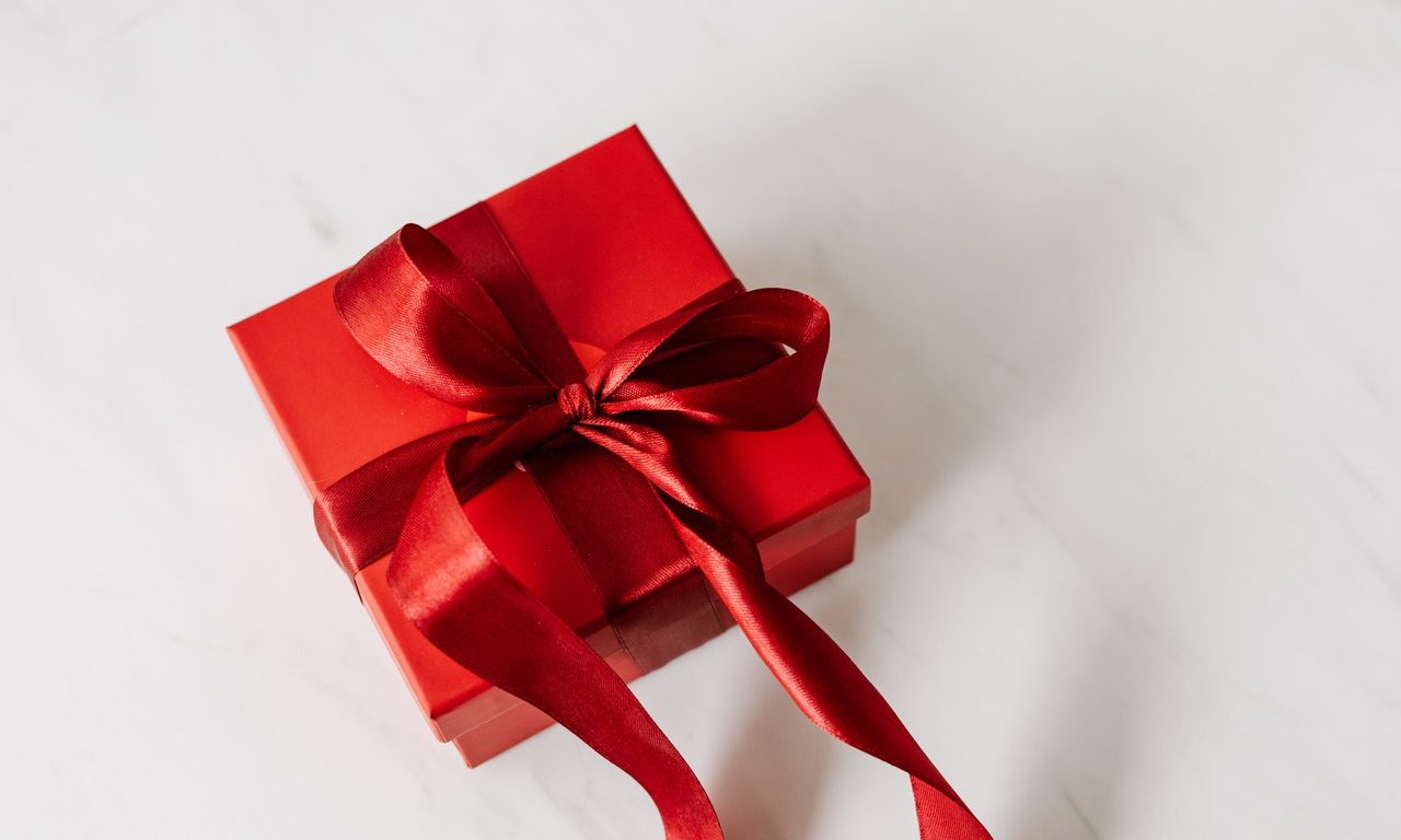 Reasons why buying gifts online in Hyderabad is a great idea